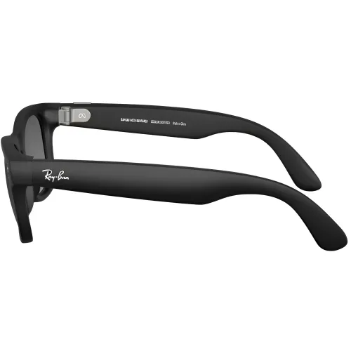 Ray-Ban Wayfarer (Gen 2) S53, Matte Black/Polarized Gradient Graphite (RW4012)